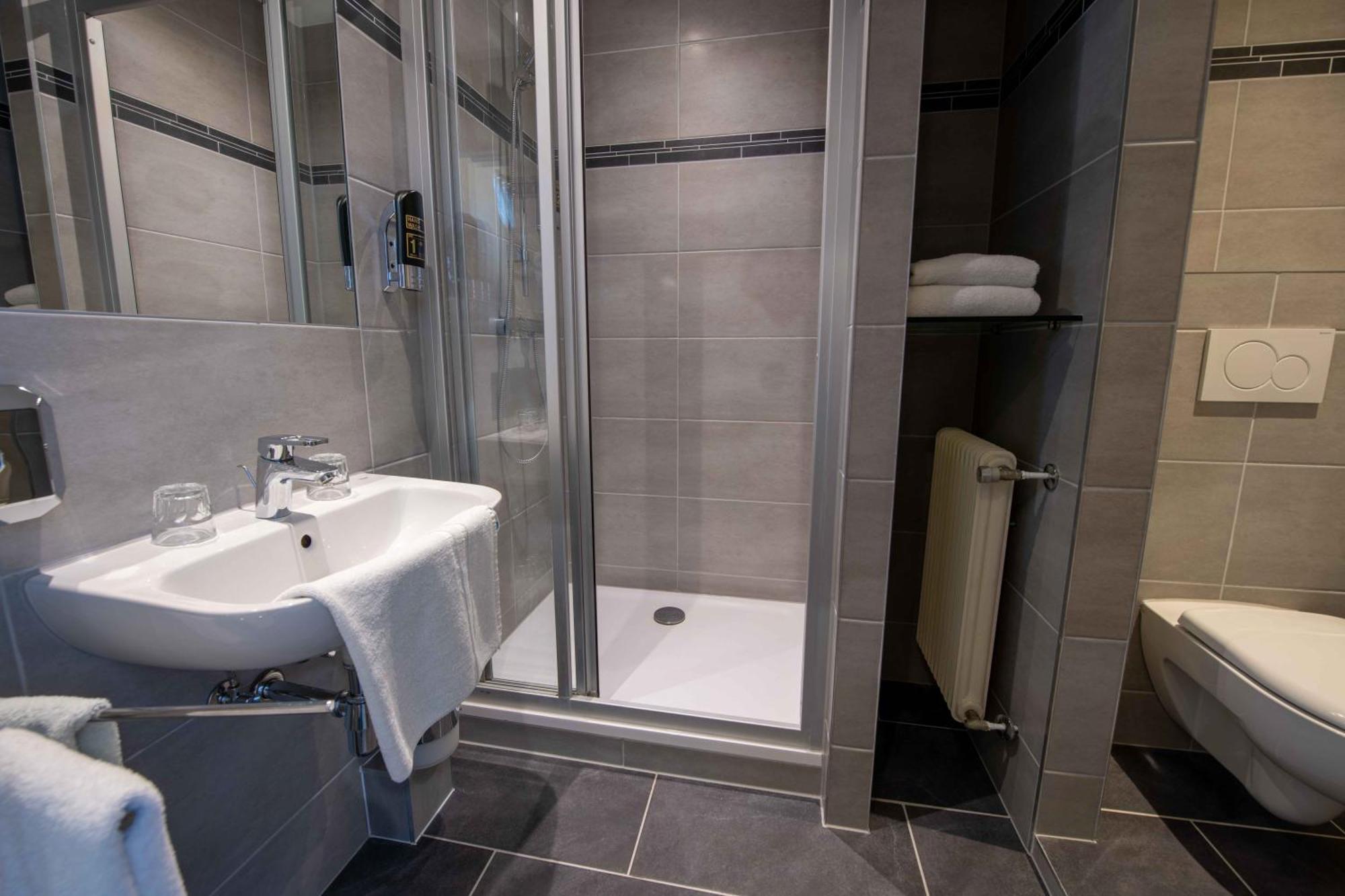 Hotel Anker Klosterneuburg Bagian luar foto