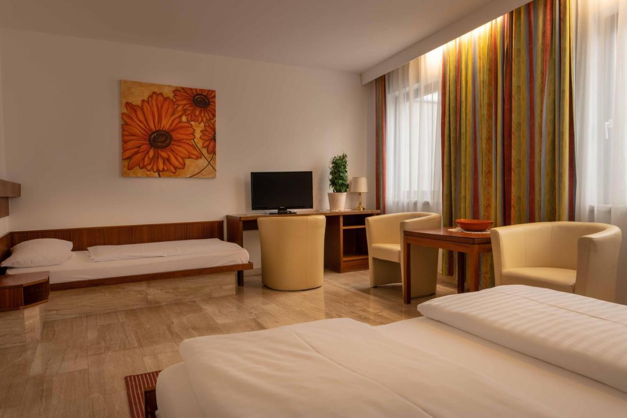 Hotel Anker Klosterneuburg Bagian luar foto